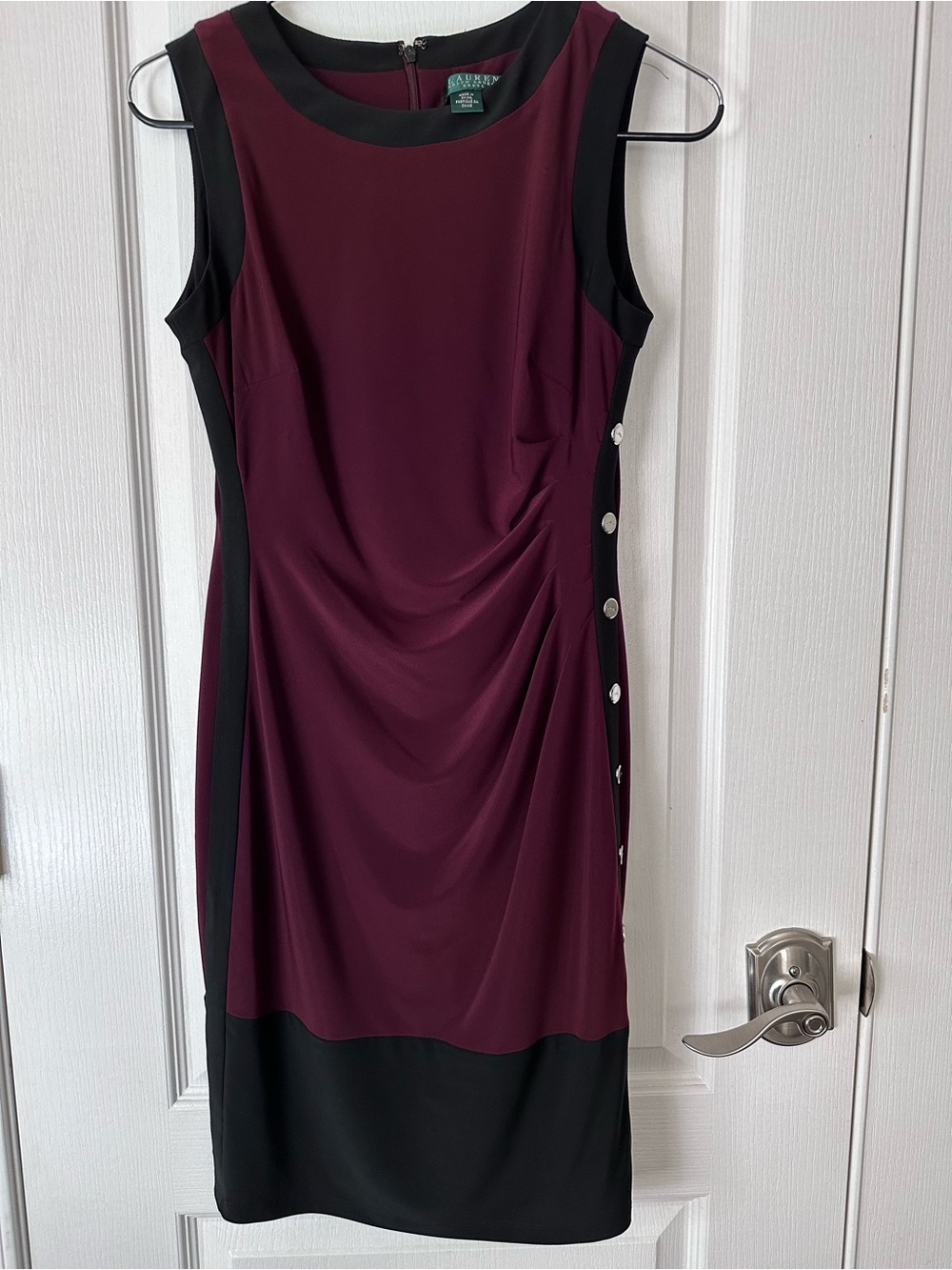 Lauren Ralph Lauren Dress Sz 8 Button Accent Burgundy Office or Church dress